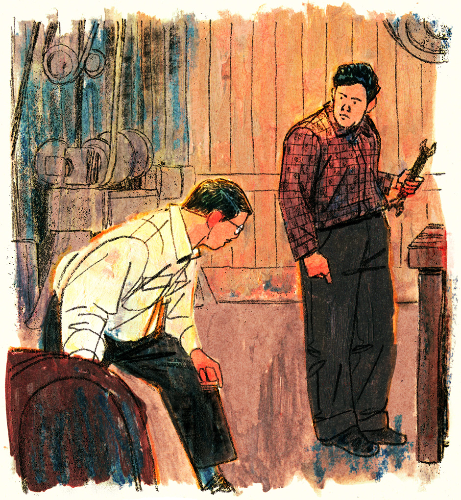 Joseph-Armand Bombardier travaille, un genou à terre. À l'arrière-plan, on voit Léopold, dos voûté et clef à pipe dans la main gauche, qui semble exécuter les demandes de son frère.